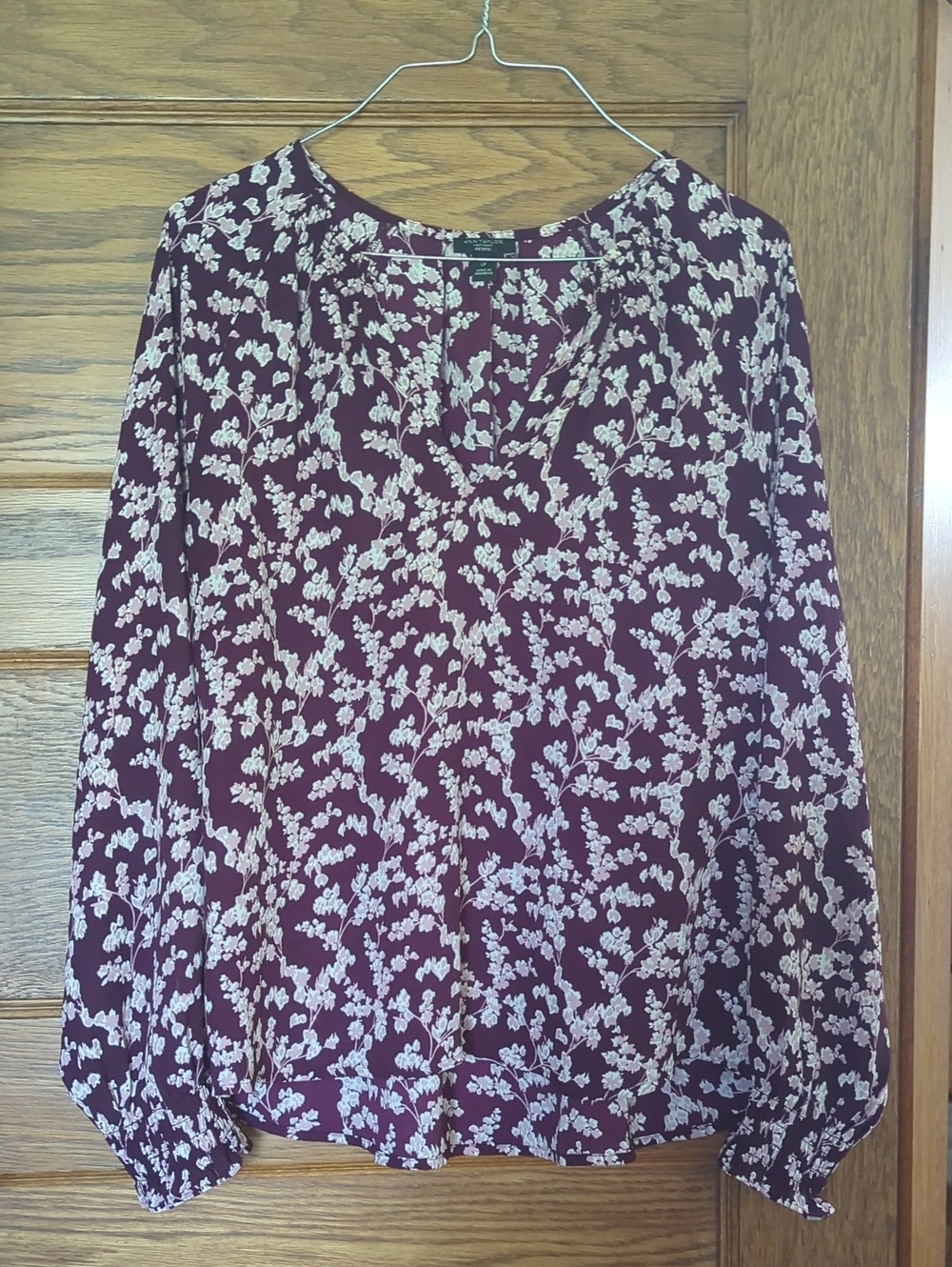 Ann Taylor Factory Plum Floral Long-Sleeve Blouse Size LP